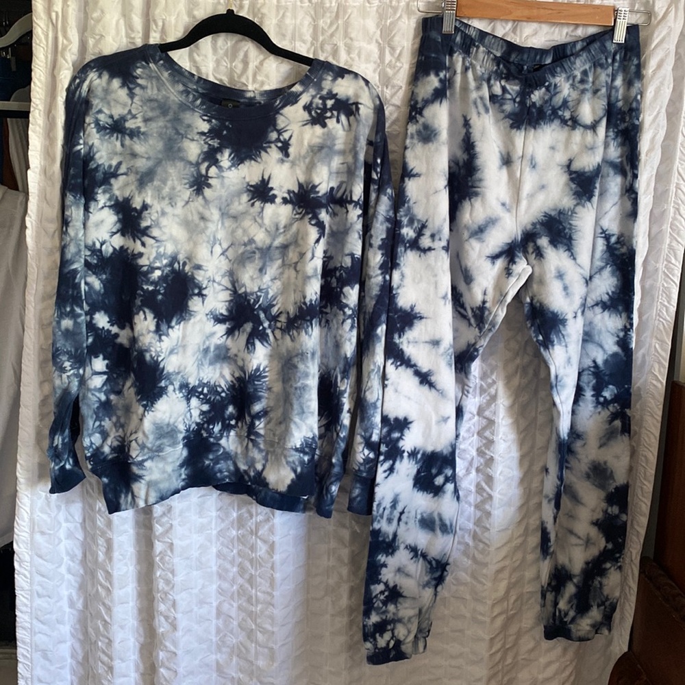 Blue TieDie Lounger